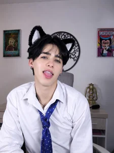 fox_white_ a sexy student is waiting for you Pic