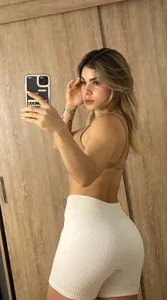 caroliinna_ Public Pic 3