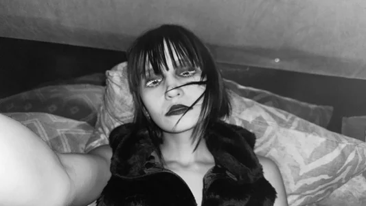 bigbabykikiblack and white sensual图片 2