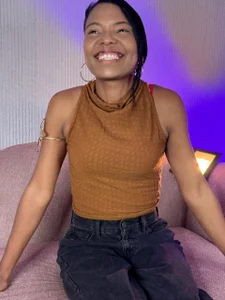 Caro_Torres1 Public Pic