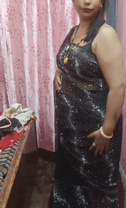 cutee_bhabhi women in black รูป  5