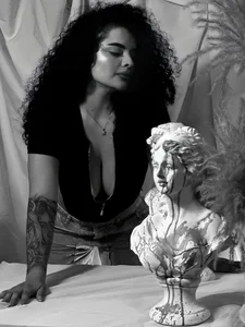 KylieJenkins Your urban goddess ✨🔥 Pic 2