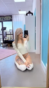 TheRealJessyLey Public Foto 3