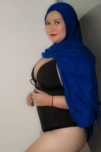 Scarlette_33 In blue 💙🍸 Gambar 2