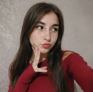 I did a new makeup, does this look suit me? de JackieWebb  Imagens