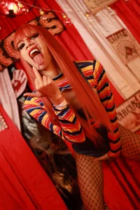 hazel_james01 hallowen Pic 4