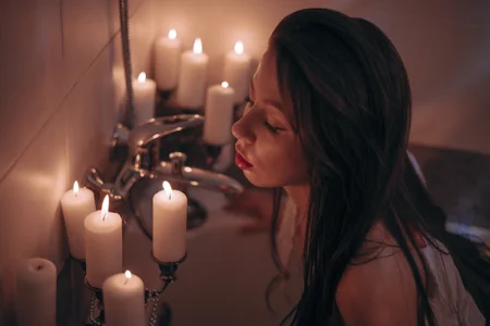 Love_Lines Hot Water, Slow Touch Billede 2