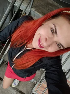 I'm Lynda and I want you to meet me!