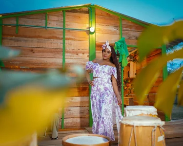 Zoe-Carter know a little about me Bilde 3