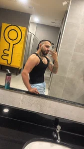 Hoot_tigerのsome at the gymの 2枚の写真