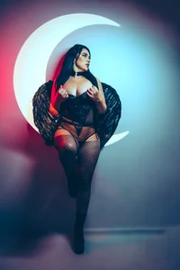 brianaGuzman: Your sexy black angel 🎃 ( фото)