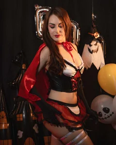 Buttyy_Cherry Halloween 🎃 Pic 6