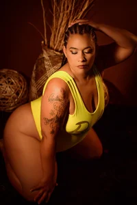 Sofie-Storm Exotic Woman 🧡 Foto