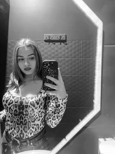 SylvieLacey's XXX Nude Photo 1
