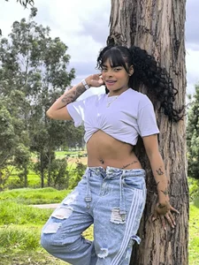 EmmaEbony_ A different day Pic