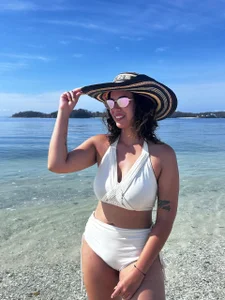 sienna_luxor In the sea slika 2