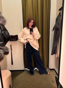 the_adelheid Public  5টি ছবি