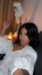 were-Naughty Feeling pretty Poză 3