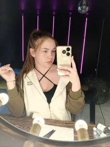 RetaGochals XXX nøgenfoto 9