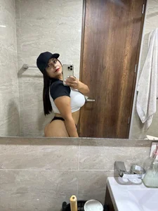 Angie_e Public Billede 4