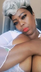 BustyWendyXXX47 Busty Immagine 