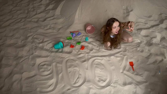 bambi_lu 🧸⛱️lets celebrate 900'000 subscribers⛱️🧸 Pic