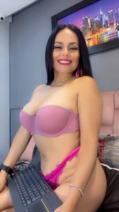 CharlotteCottin 🌟🌟 Pic 2