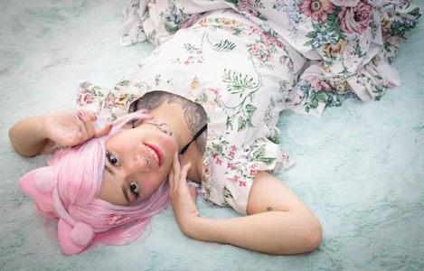 Zdjęcia AuroraChannn Pika-pika Hearts ⚡💛:  2