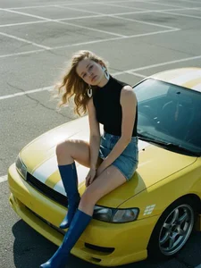 ToyaPletz Velvet Motion Immagine 