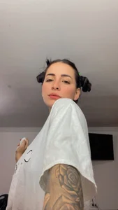 Sofia__rivera Which of the 2 ponytails suits me better? Pic 3