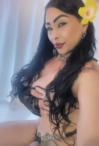 I want to hear your sighs to the rhythm of my caresses.❤️‍🔥🍒🔥 de Rubi_Love_  2 photos