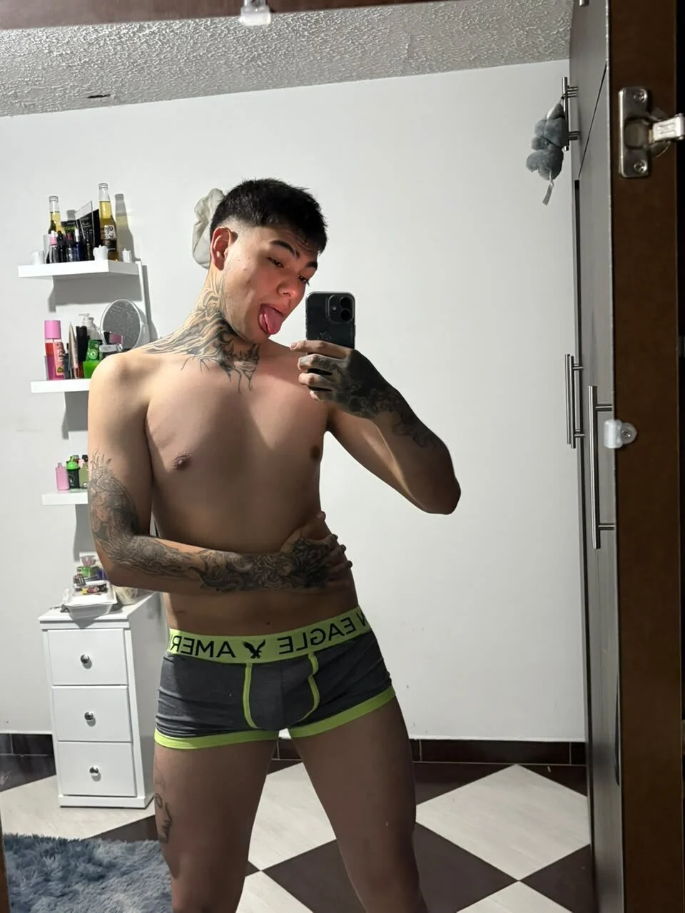 Canili_Hot adlı kullanıcının viral fotoğrafları:  6338