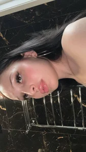 AngelaVelvet Public Pic