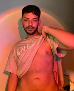 Logan_cocky PHOTOS FOR YOU Pic 4