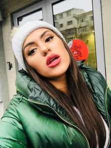 Layla-のPublicの 8枚の写真