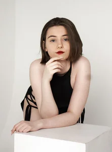 MeghanElson Public slika