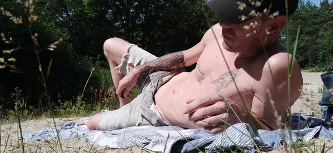WhiteAnacondaNL Public Pic