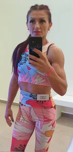 QueenMuscles GYM Gambar