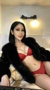 MOMMY_x red Lingerie  снимка