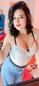 Andy_Eagleton_20_ "Your curves drive me crazy. Get ready, I'm coming! 🥵". Pic 2