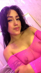 zarahfoster Naughty But Sweet 💋 Pic 3