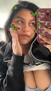 Yaque_24Lz Public Pic