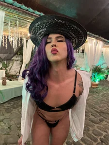 AshlyBetancurXのI am beautiful as the nightの 7枚の写真