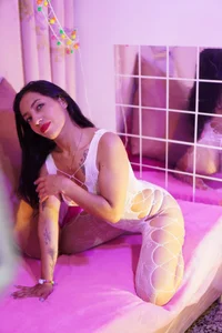 MiaDivineX Thinking about you... or maybe about what I'd do to you if you were here 💭🔥 Kuva 2