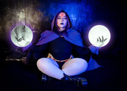 IluromiのRavenの枚の写真