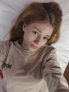 AmyLindsey At home Pic 7