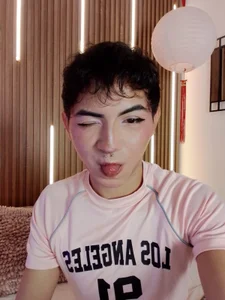 Cristopher_Wild kullanıcısının cute boy 🍒 albümü -  6 fotoğraf