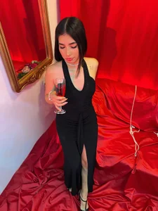 Natasha_Ferrec Between shadows and silk, I am waiting for you…😏 Billede 4