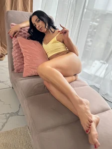 NicolleTores It's getting hot in here 😈👀 Pic 4