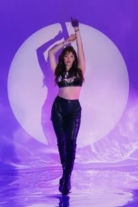 CorinneRusso Spotlight Queen Pic 4